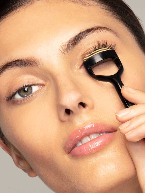 Tweezerman Eye Lash Comb Round Eyes - Image 3