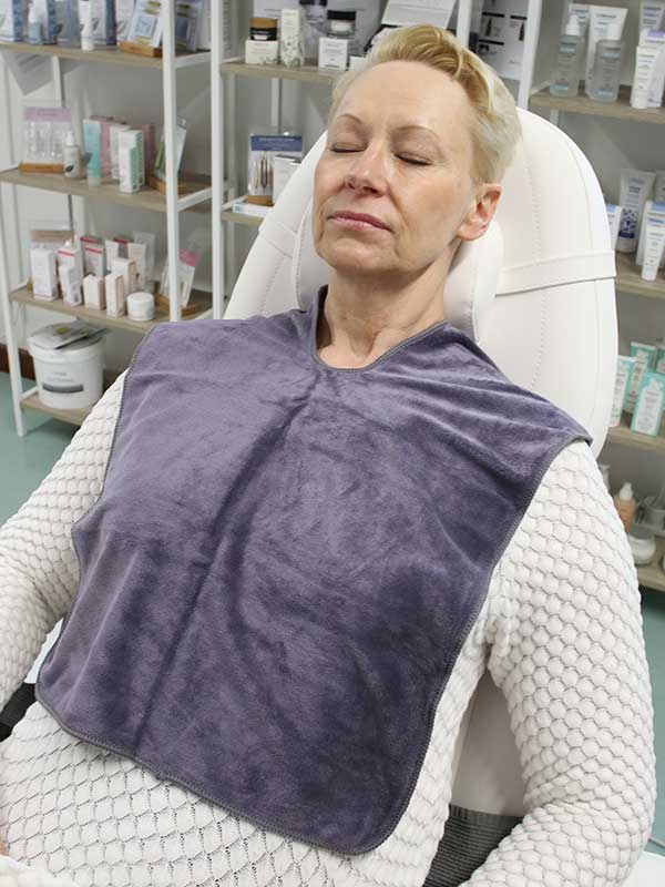 Mikrokuituliina, harmaa U-muotoinen 40*50cm 1 kpl - Image 3